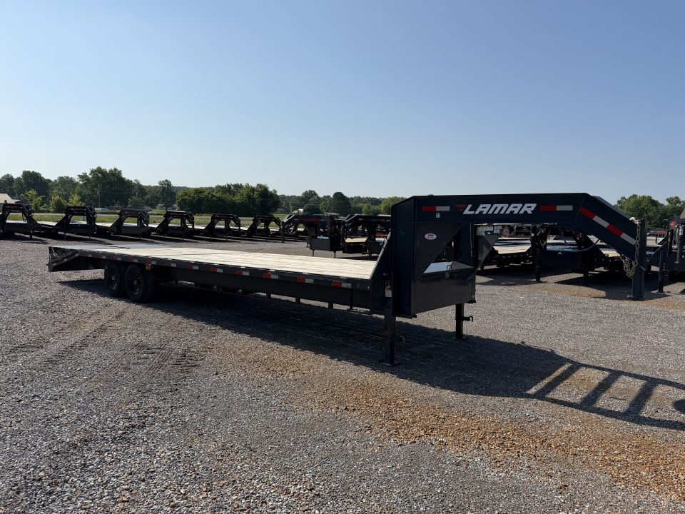Used 2022 Lamar 102" x 30' 14k Gooseneck Flatbed Trailer