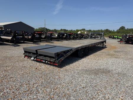 Used 2022 Lamar 102" x 30' 14k Gooseneck Flatbed Trailer