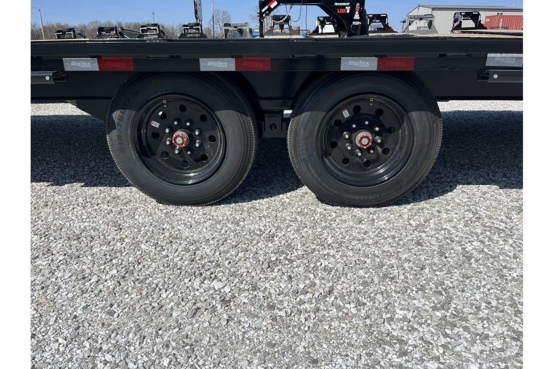 New 2026 Big Tex 102x40 Tandem 16GN w/ Max Ramps/ Ratchet Rail/ 17.5 Wheels and Tires