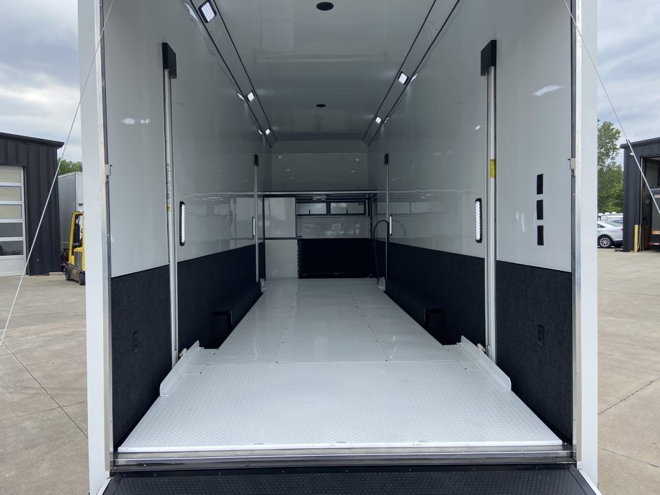 New United USH-8.5X34 Stacker