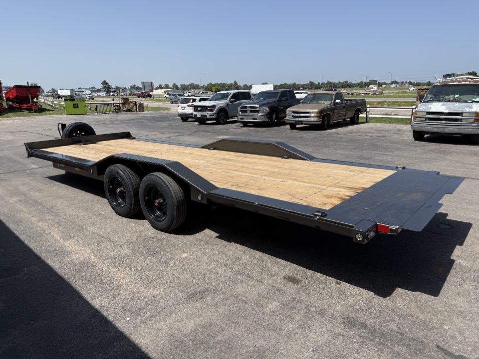 New 2027 MAXX-D 102”x24’ BP HD Channel Power Tilt – T8X