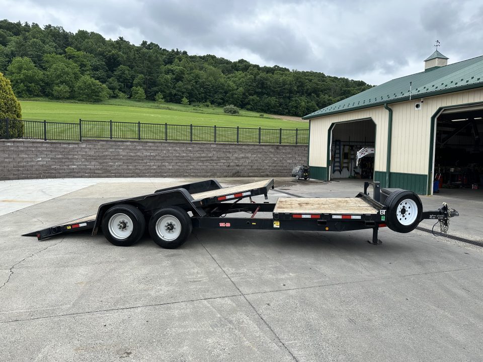 Used 2023 Behnke 82102GT Tilt Trailer