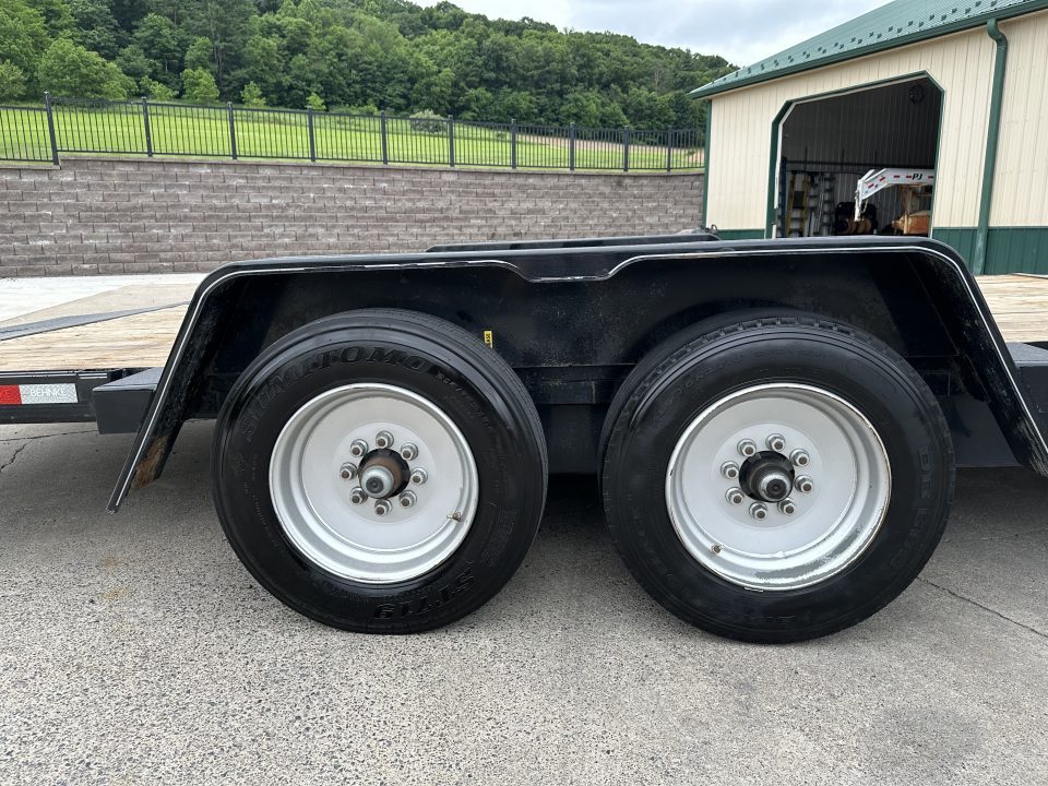 Used 2023 Behnke 82102GT Tilt Trailer