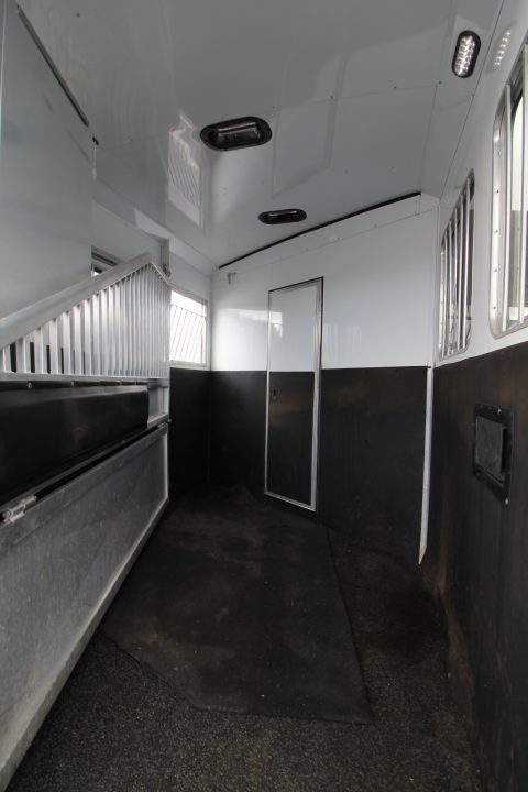 Used 2022 Exiss 7206 - 6ft SW Living Quarters 2 Horse Trailer