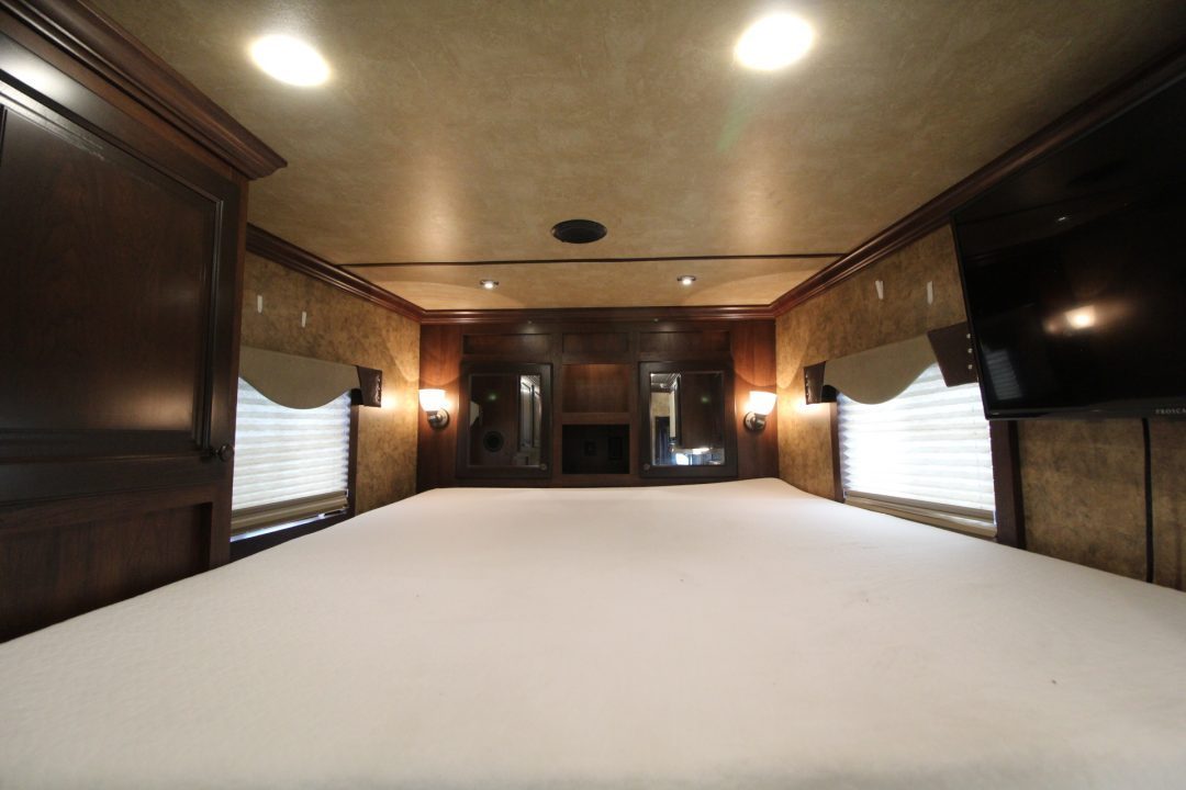 Used 2022 Exiss 7206 - 6ft SW Living Quarters 2 Horse Trailer