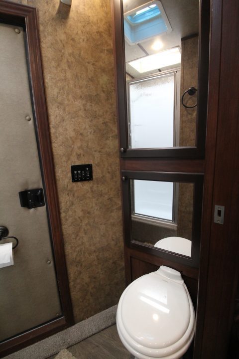 Used 2022 Exiss 7206 - 6ft SW Living Quarters 2 Horse Trailer