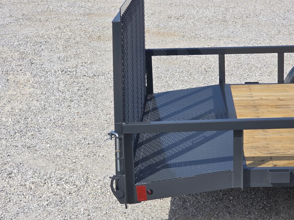 New 2026 Lamar Trailers 83 X 16 TANDEM UTILITY W/ 2' DOVE/ 3' RAMP GATE
