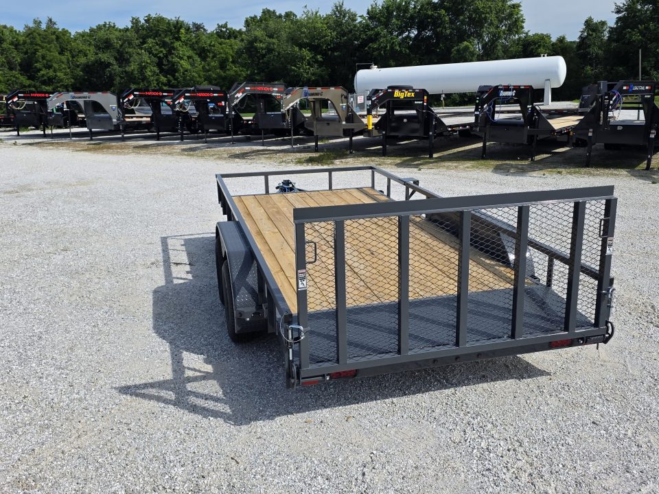 New 2026 Lamar Trailers 83 X 16 TANDEM UTILITY W/ 2' DOVE/ 3' RAMP GATE