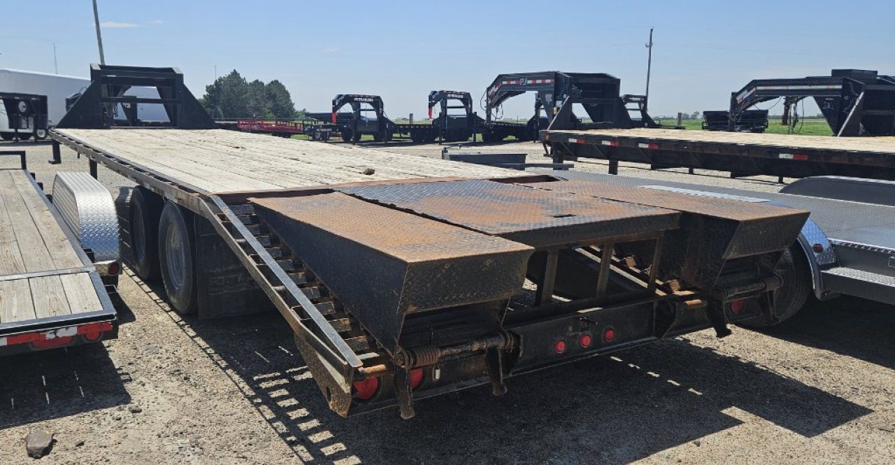 Used 2003 PJ Trailers 102" x 30' Flatbed Trailer
