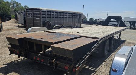 Used 2003 PJ Trailers 102  x 30' Flatbed Trailer