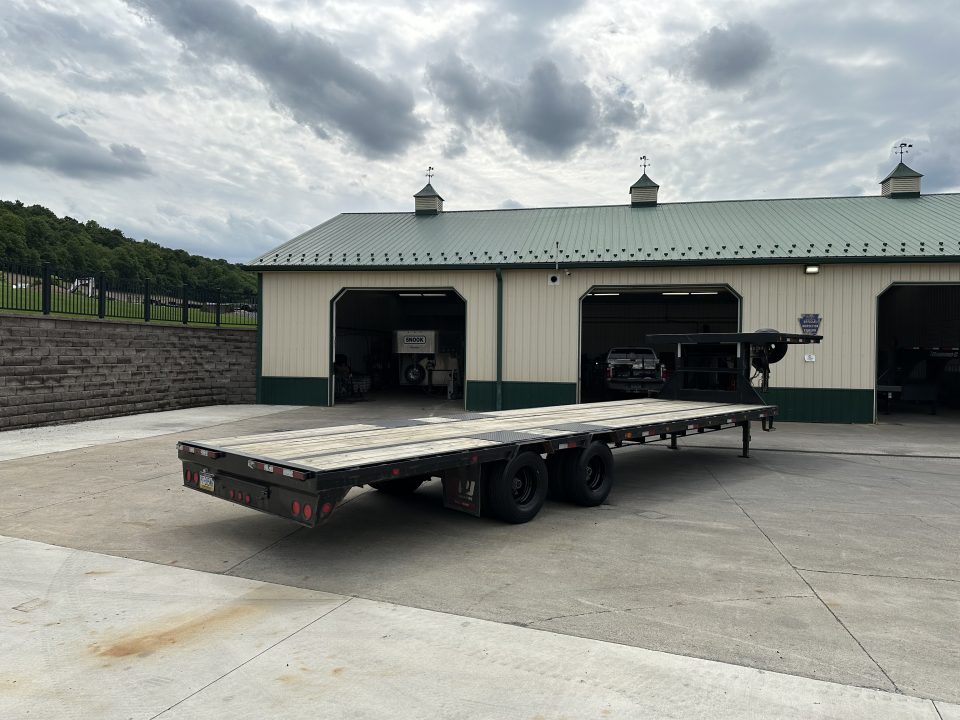 Used 2022 PJ LD30' with Monster Ramps