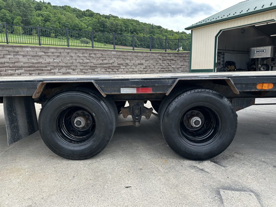 Used 2022 PJ LD30' with Monster Ramps
