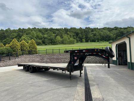 Used 2022 PJ LD30' with Monster Ramps