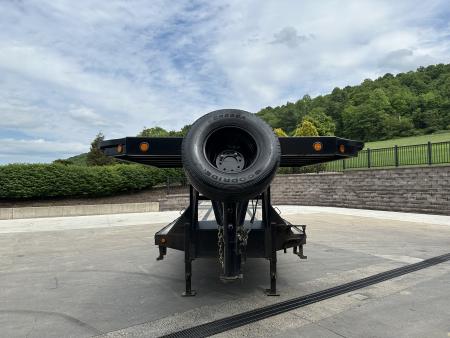 Used 2022 PJ LD30' with Monster Ramps