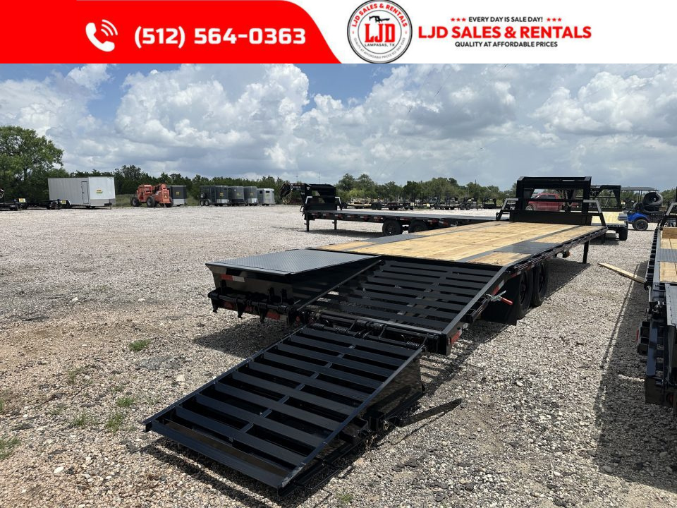 New 2026 Coffee Creek - Gooseneck - Flatbed - 102" X 33' - Deck over Trailer