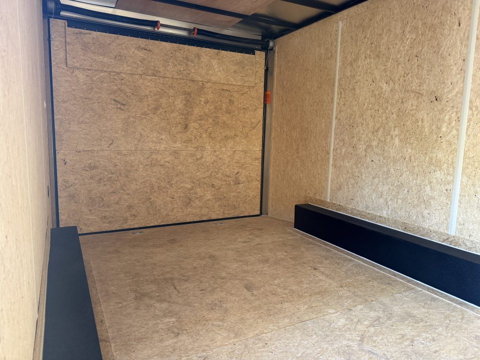 New 2026 Look Trailers 8.5X16 ST DLX Enclosed Cargo 7' Tall Ramp