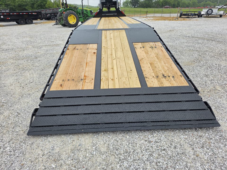 New 2027 MAXX-D 102 X 34 YDX TANDEM DUAL GN HYDROTAIL W/ BLACKWOOD RUNNERS/ HYDRO JACKS/ TORQUE TUBE Flatbed Trailer