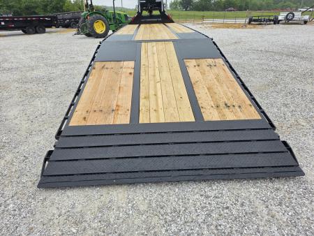 New 2027 MAXX-D 102 X 34 YDX TANDEM DUAL GN HYDROTAIL W/ BLACKWOOD RUNNERS/ HYDRO JACKS/ TORQUE TUBE Flatbed Trailer