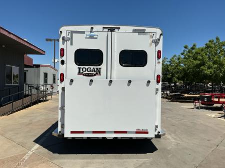 New 2026 Logan Coach RIOT3BP RIOT 3H BP Horse Trailer