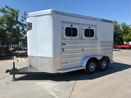 New 2026 Logan Coach RIOT2BP RIOT 2H BP Horse Trailer