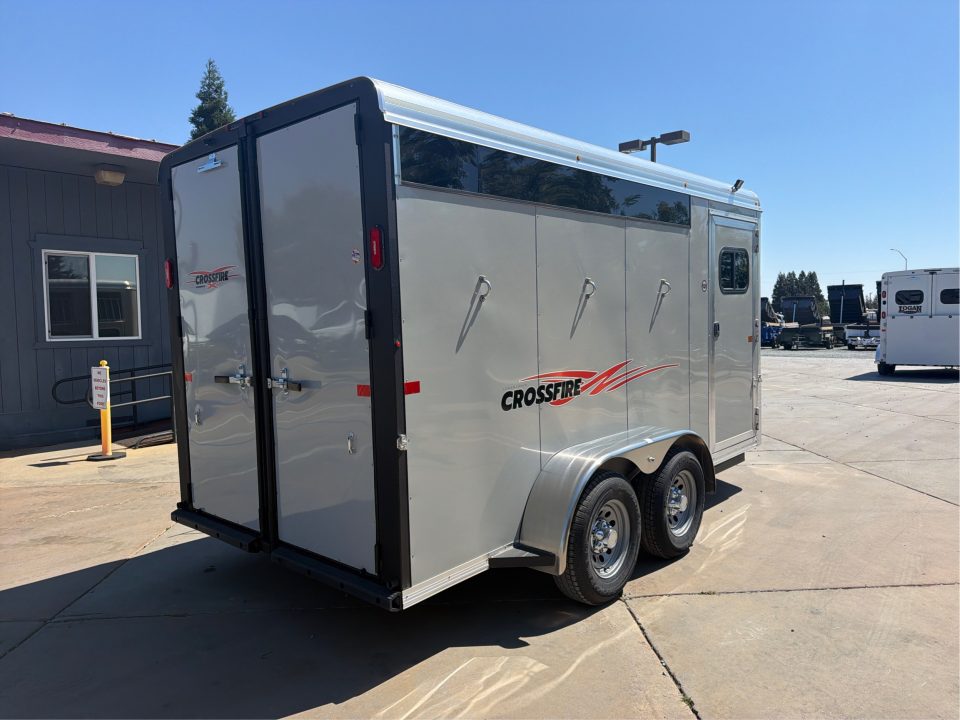 New 2026 Logan Coach CROSSFIRE3BP CROSSFIRE 3 HORSE BP Horse Trailer