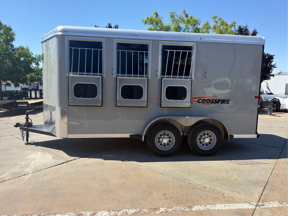 New 2026 Logan Coach CROSSFIRE3BP CROSSFIRE 3 HORSE BP Horse Trailer