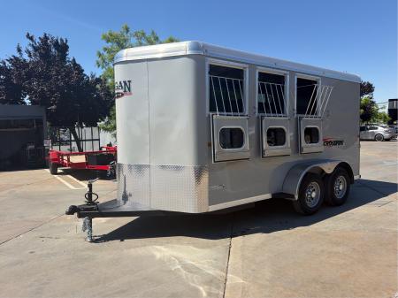 New 2026 Logan Coach CROSSFIRE3BP CROSSFIRE 3 HORSE BP Horse Trailer
