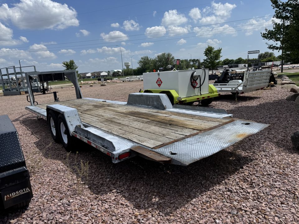 Used 2015 Midsota TB24GN Tilt Trailer