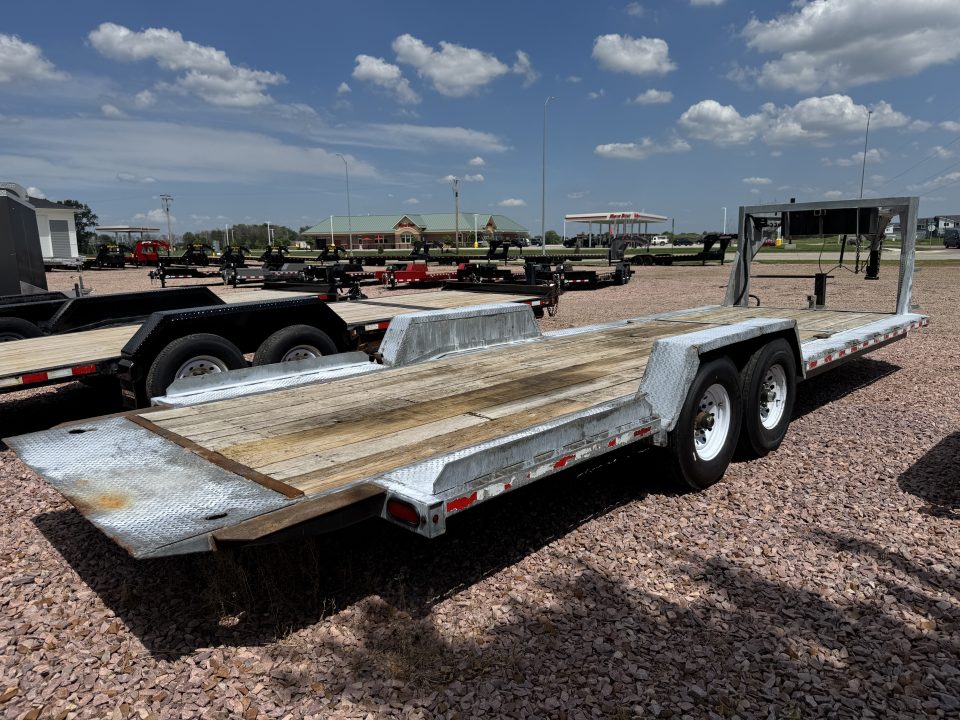 Used 2015 Midsota TB24GN Tilt Trailer