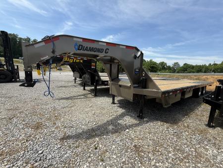New 2026 Diamond C FMAX 212 Flatbed Trailer, PACESETTER EDITION, HYD JACKS AND DOVETAIL, DISC BRAKES, 17.5 ALUMINUM OUTER WHEELS