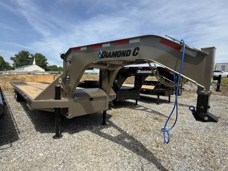 New 2026 Diamond C FMAX 212 Flatbed Trailer, PACESETTER EDITION, HYD JACKS AND DOVETAIL, DISC BRAKES, 17.5 ALUMINUM OUTER WHEELS