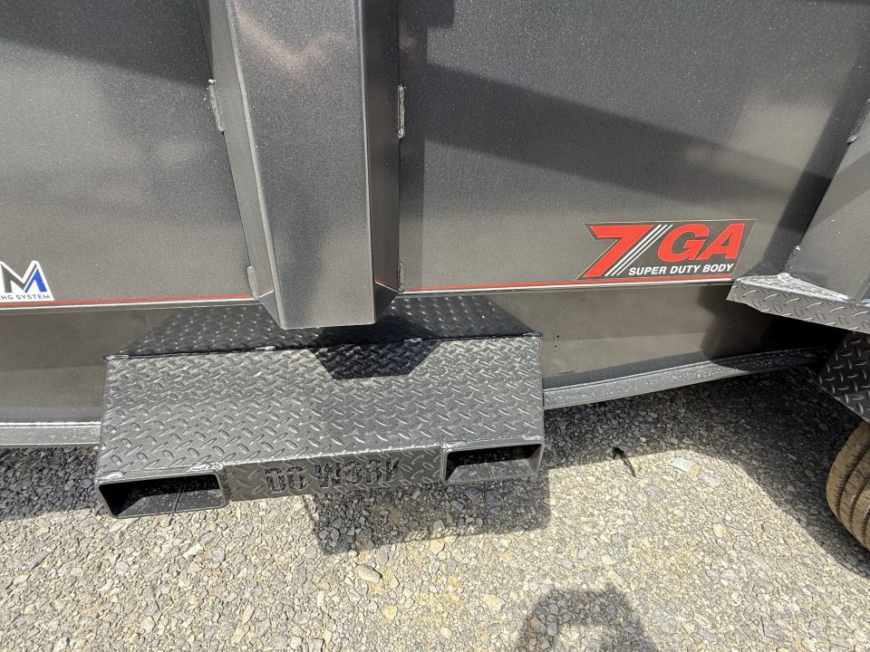 New 2026 Diamond C LPT 210 Dump Trailer, PACESETTER EDITION, HYD JACK, 7GA FLOOR, FORK HOLDERS, 32” SIDES, 23K GVWR