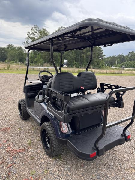New 2025 MadJax E4 Lifted - Lithium Golf Cart