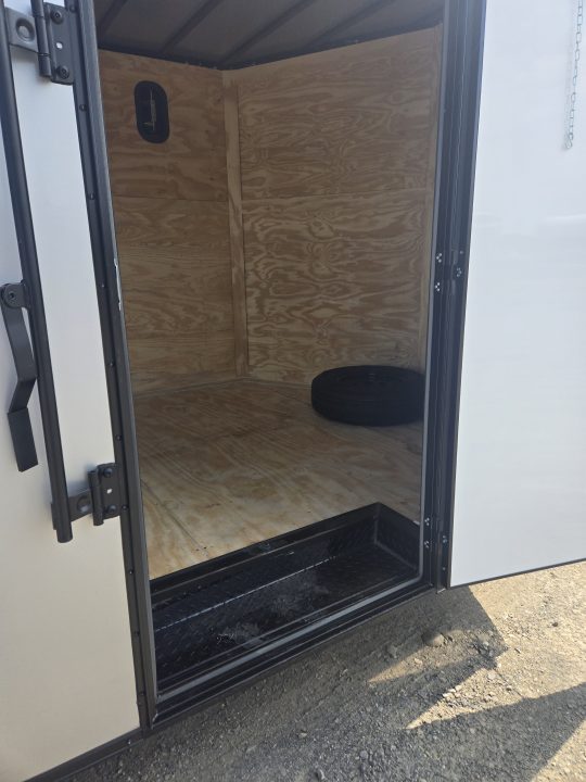 New 2026 Diamond Cargo 8.5X24TA Car / Racing Trailer