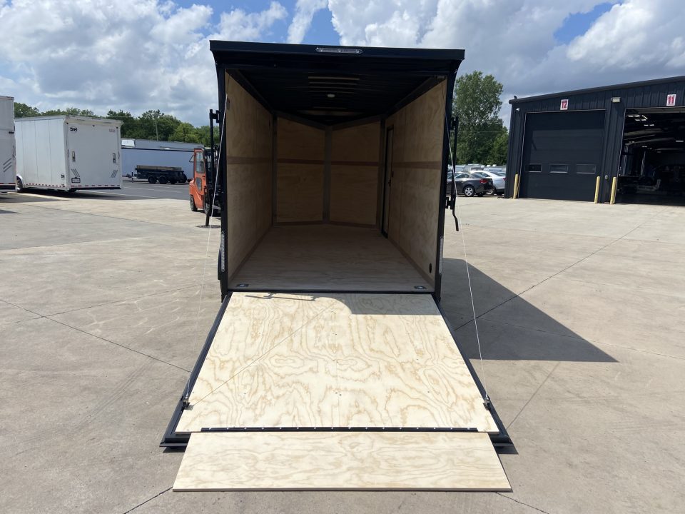 New United UJ-7X16 Enclosed Trailer AMERICA 250