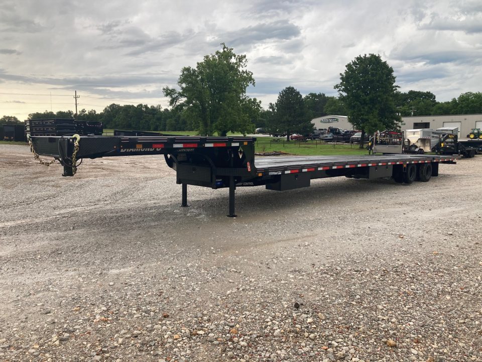 New 2025 Diamond C Trailers 102X53 TANDEM 40K STEPDECK W/ HYDROJACKS, AIR RIDE/FRONT LIFT AXLE, 60" SPREAD & DISC BRAKES Flatbed Trailer