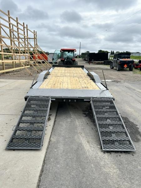 New 2027 MAXXD H8X 102X24 17.5K GVWR Equipment Trailer