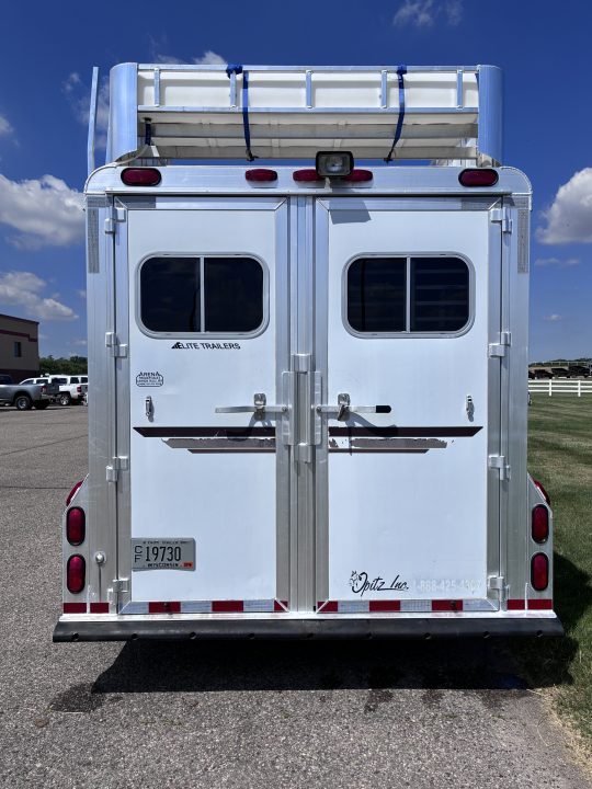 Used 2001 Elite Trailers 4 Horse Slant Load Gooseneck Horse Trailer
