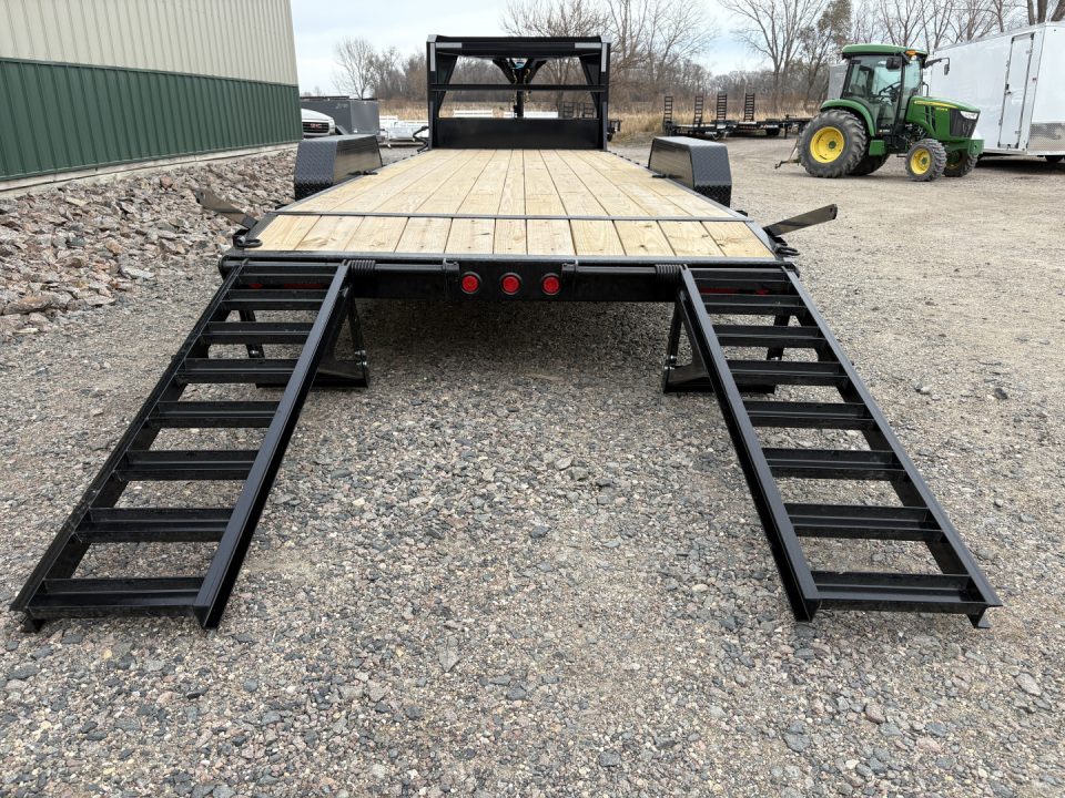 New 2027 24' 14k PJ GN 6" Channel Equipment Trailer