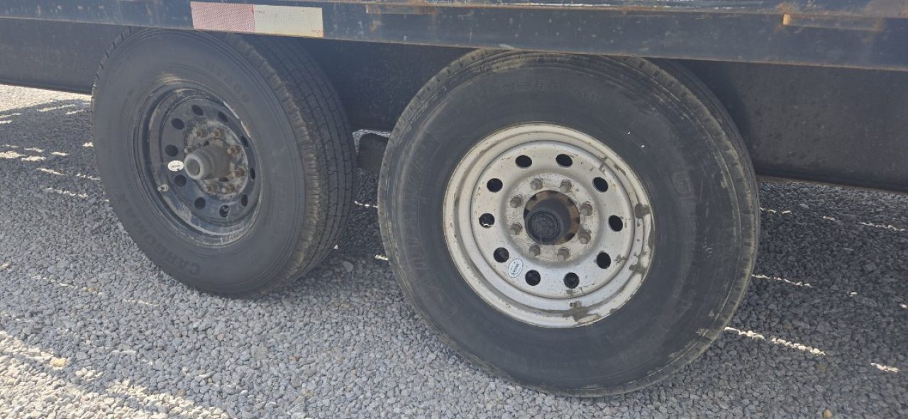 9×35 Dovetail Trailer photo 7
