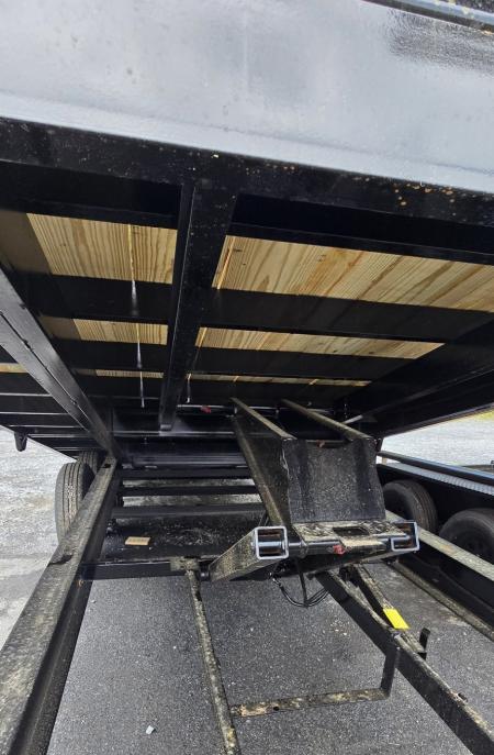 New 2026 Top Hat Trailers 22X102 Deckover Trailer POWER TILT