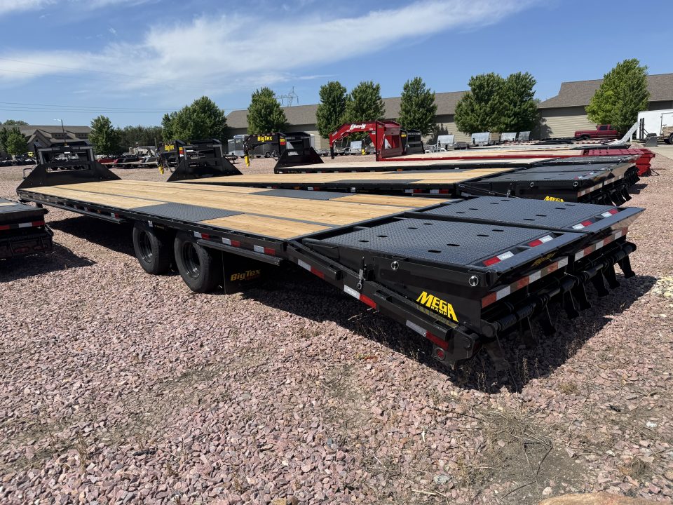 New 2027 Big Tex Trailers 22GN 35+5 Flatbed Trailer
