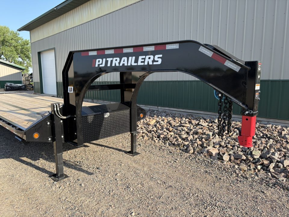 New 2026 PJ Trailers 32' Low-Pro Gooseneck - LD322 Flatbed Trailer