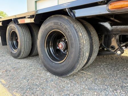 New 2026 PJ Trailers 36' Low-Pro Gooseneck - LD362 Flatbed Trailer