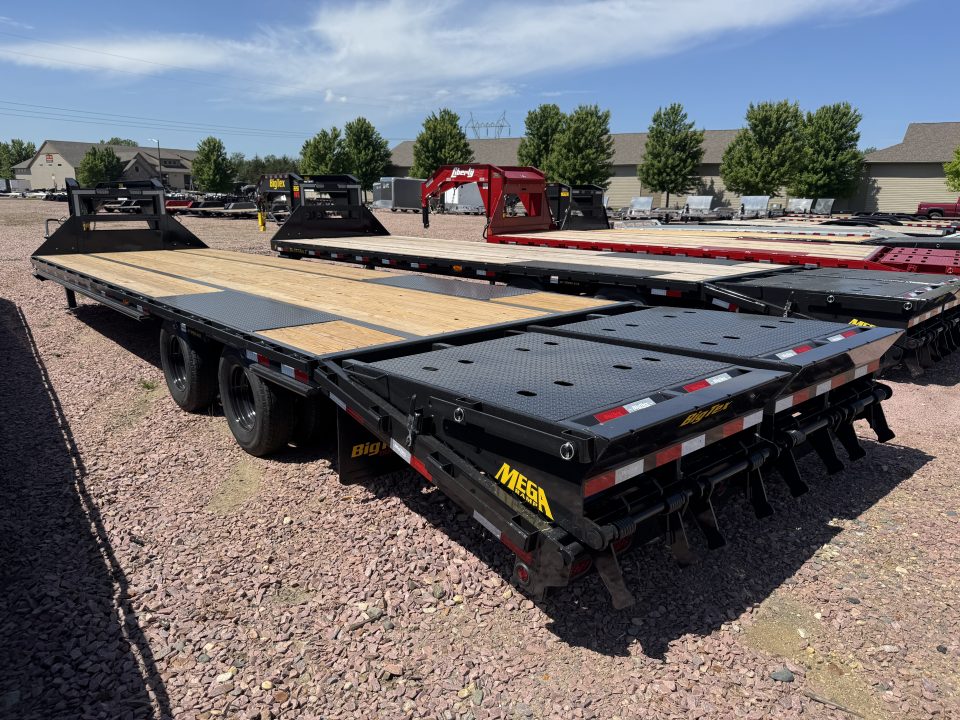 New 2026 Big Tex Trailers 22GN33D5A Deckover Trailer