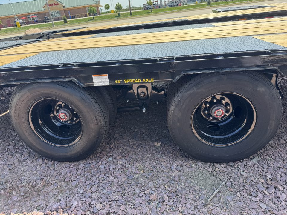New 2026 Big Tex Trailers 22GN33D5A Deckover Trailer