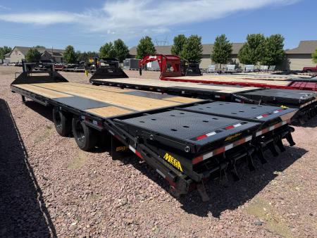 New 2026 Big Tex Trailers 22GN33D5A Deckover Trailer