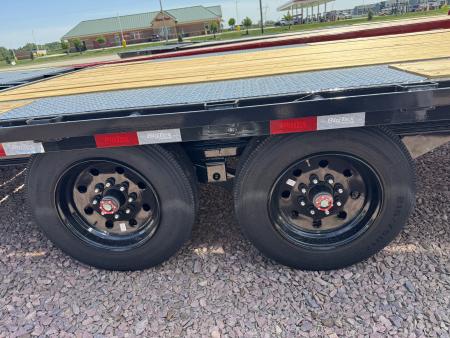 New 2027 Big Tex Trailers 16GN25D5A Deckover Trailer