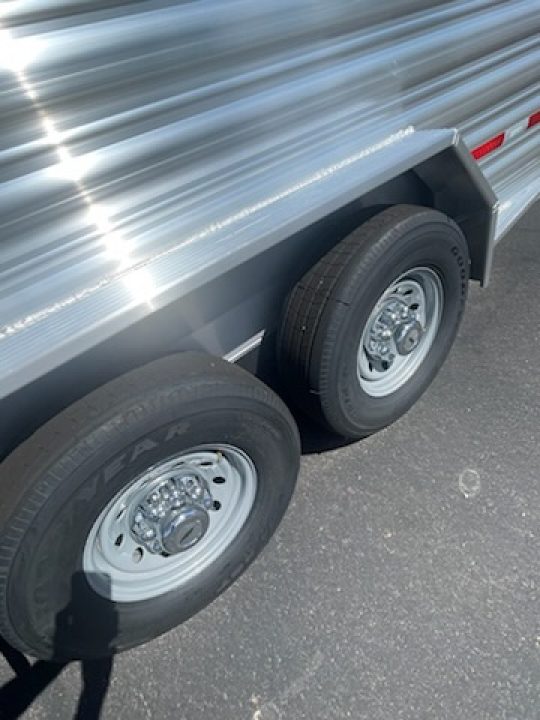 New 2026 Featherlite Trailers 8127 7.5x24 Stock / Stock Combo Trailer