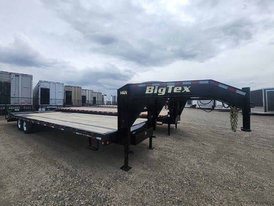 Used 2017 Big Tex Trailers FBGN 25+5 Flatbed Trailer